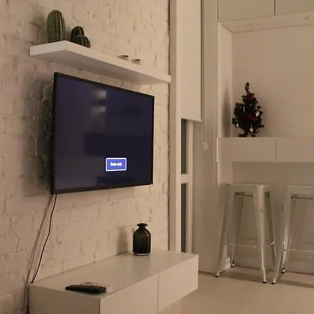 Momo Apartment *
